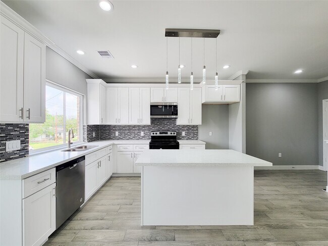 Building Photo - 4514 Maggie St