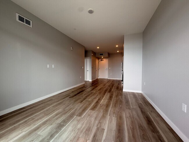 Building Photo - 260 Brooklyn Basin Wy