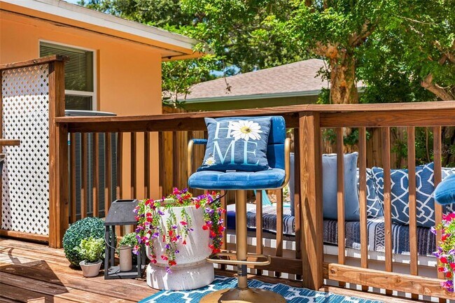 Building Photo - 2201 Park St N