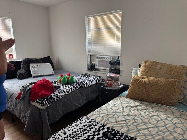 Building Photo - 434 N 17th St