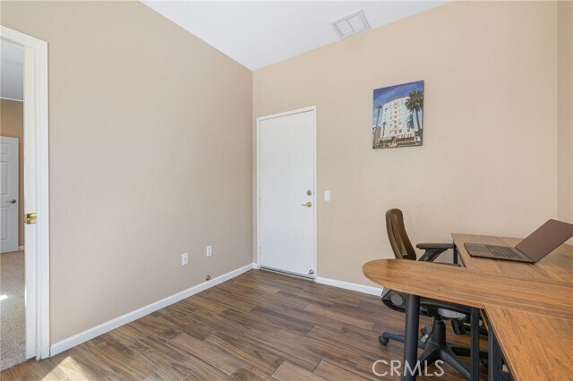 Building Photo - 39371 Blossom Cir