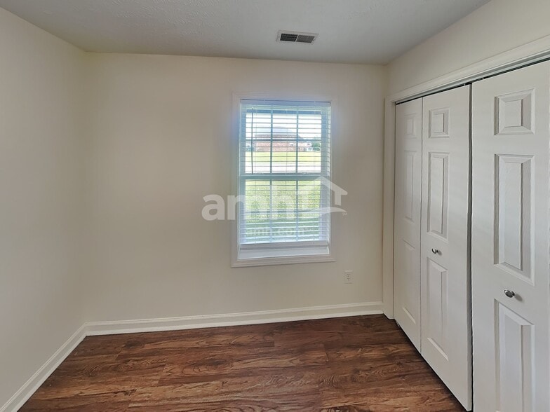 Building Photo - 4020 Snowbird Dr