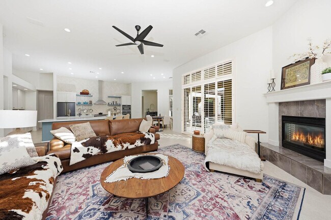 Building Photo - 6570 S Bogle Ave