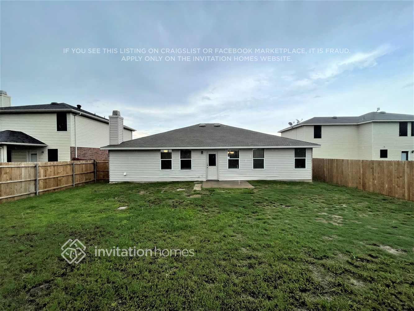 Building Photo - 1451 Queen Annes Dr