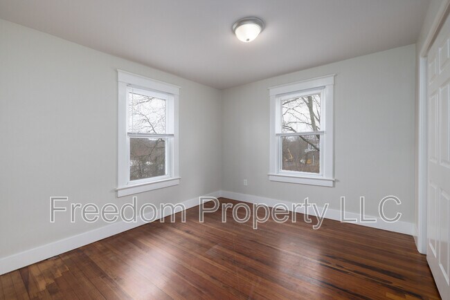 Building Photo - 18 Canal St