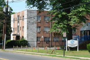 Building Photo - 538 W 7th St