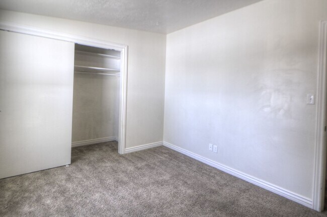 Building Photo - Pet Friendly American Fork Home