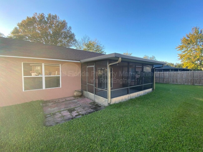 Building Photo - 11195 Cypress Leaf Dr