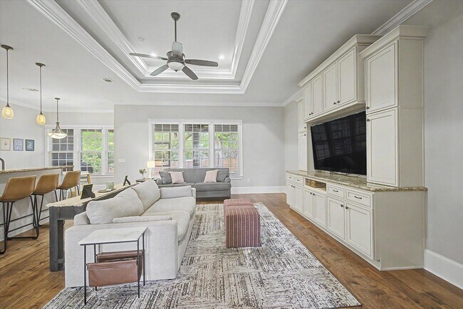 Building Photo - 7492 Sunny Mariana Ct