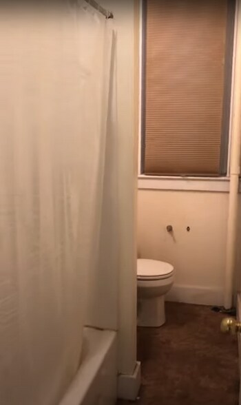 Building Photo - 16 Aberdeen St