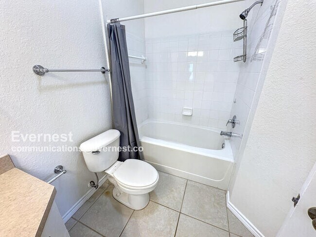 Building Photo - 4306 Bayside Village Dr