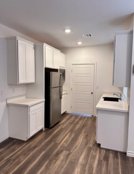 Building Photo - 3746 Etendre Ct