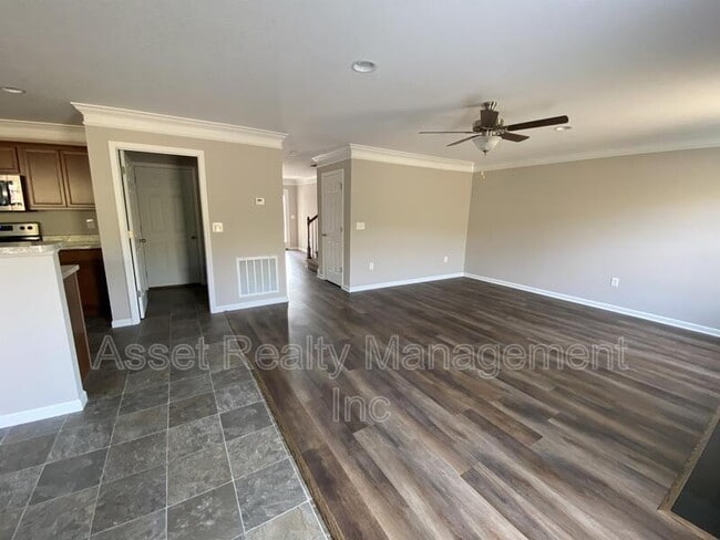 Building Photo - 8233 Zodiac Ln
