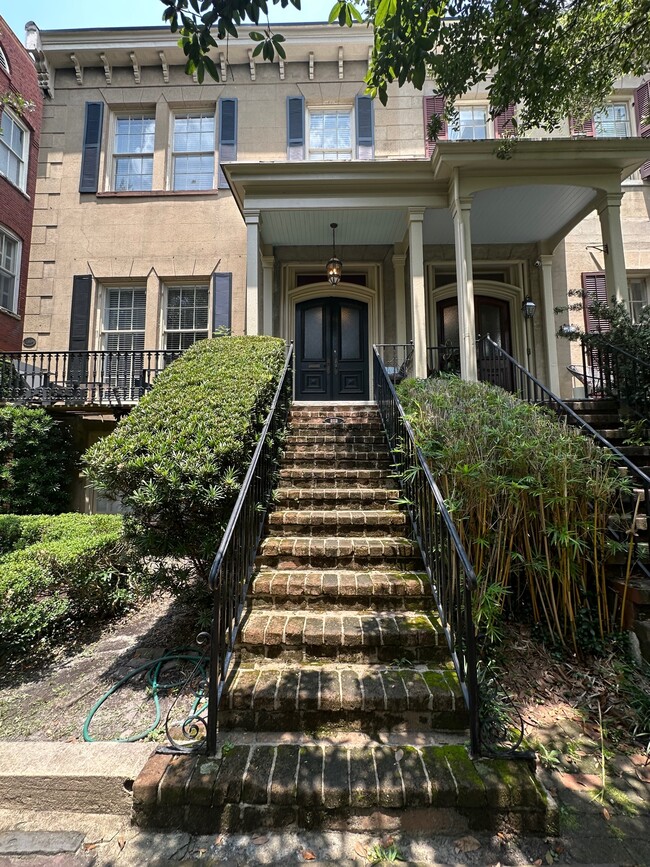 Building Photo - 212 E Gaston St
