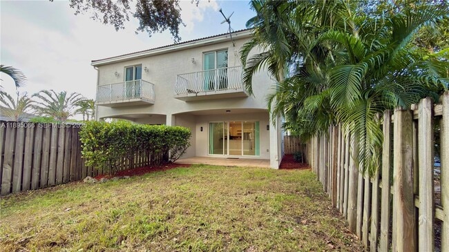 Building Photo - 210 SW 9th St