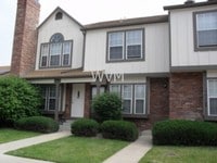 Building Photo - Littleton 2 story townhouse, Kipling &amp;...