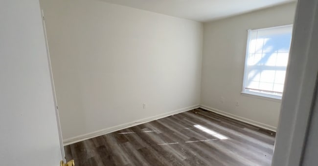 Building Photo - 4 BR / 2.5 BA Townhome in Blacksburg, Available For Fall 2026