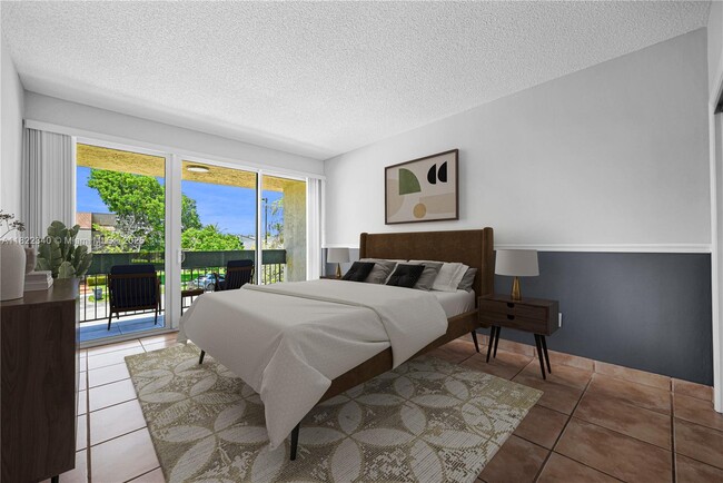 Building Photo - 9133 Fontainebleau Blvd