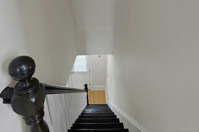 Building Photo - 24 Firth St