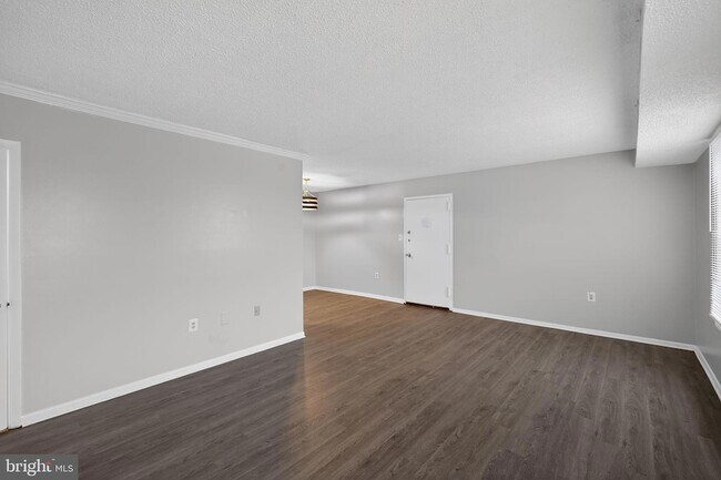 Building Photo - 3807 Swann Rd