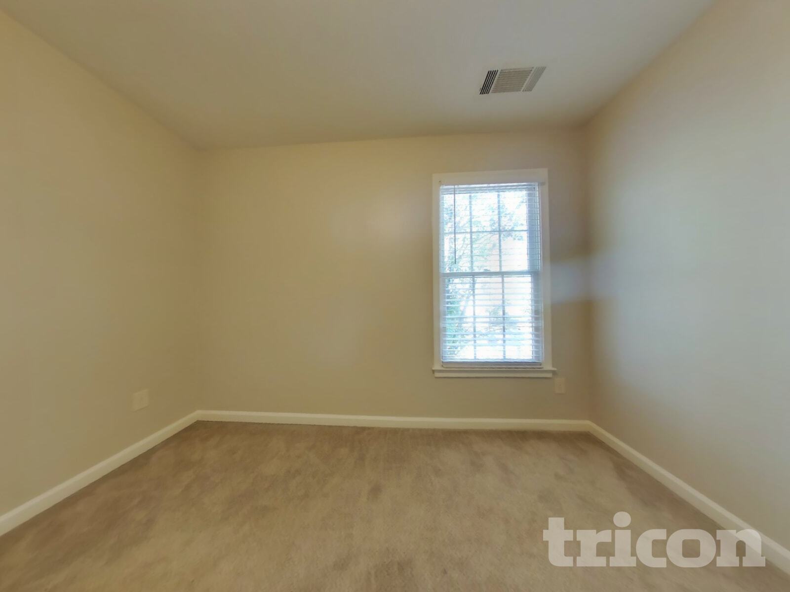 Building Photo - 1017 Chatsworth Ln