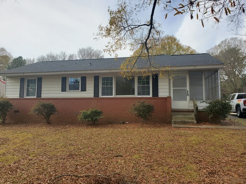 Front of House - 220 Milford Dr