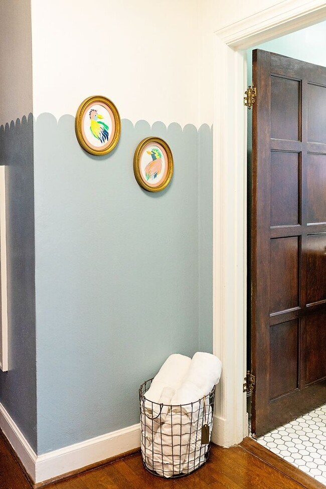 Building Photo - Bull St Bungalow