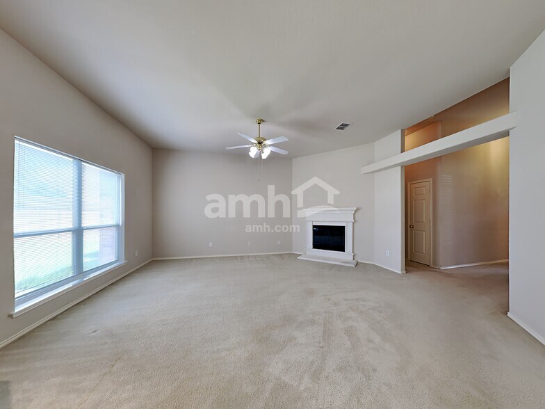 Building Photo - 209 Wenrick Dr