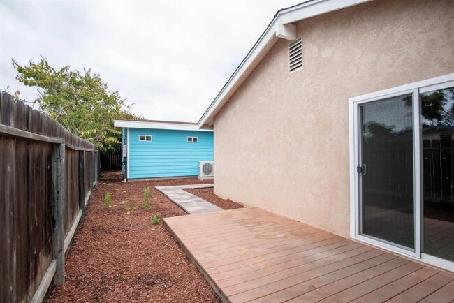 Building Photo - 4632 Finsen Ave