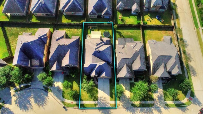 Building Photo - 29019 Blue Finch Ct