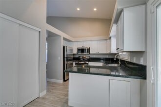 Building Photo - 2452 Silver Blossom Ln