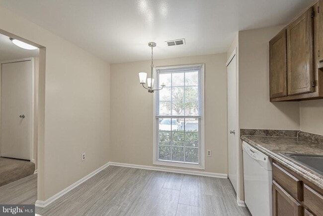 Building Photo - 5934 Grisby House Ct