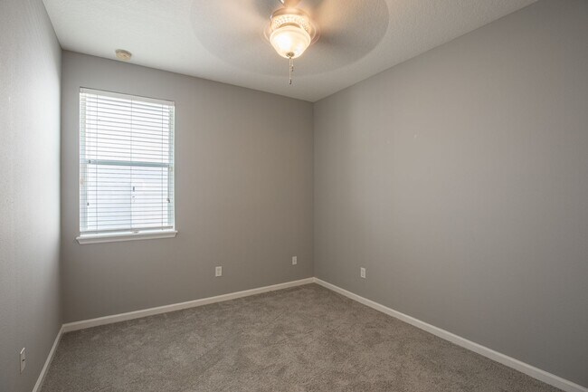 Building Photo - Beautiful Home in Wynnfield Lakes