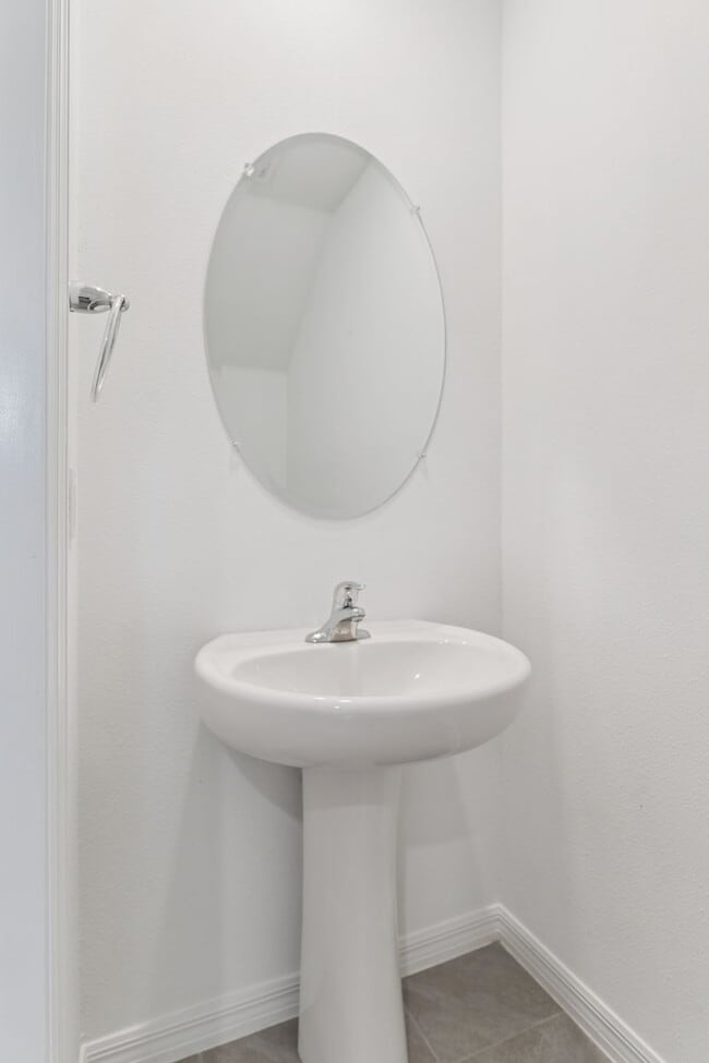 Building Photo - 6356 Sophie Oaks Ct