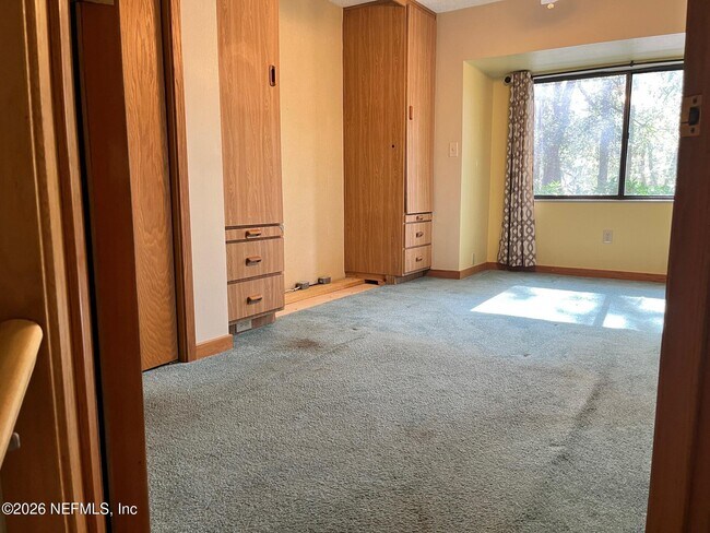 Building Photo - 2930 Ravines Rd