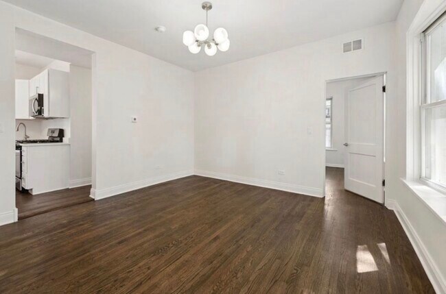 Building Photo - 1340 W Hollywood Ave