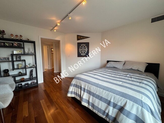 Building Photo - 2100 Langston Blvd.