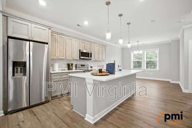 Building Photo - 8520 Chesapeake Blvd