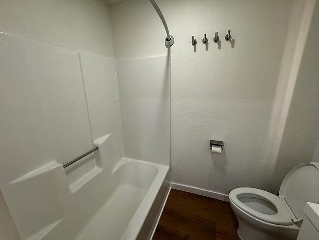 Building Photo - 903 Fieldwood Dr