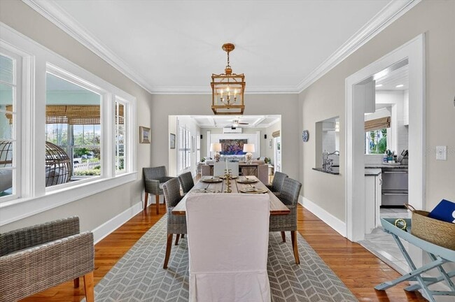 Building Photo - 235 10th Ave NE