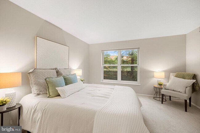 Building Photo - 2100 Langston Blvd.