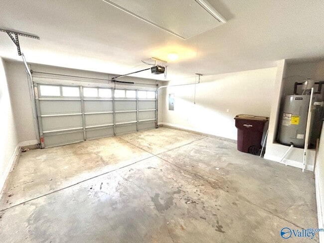 Building Photo - 14254 Wildflower Dr
