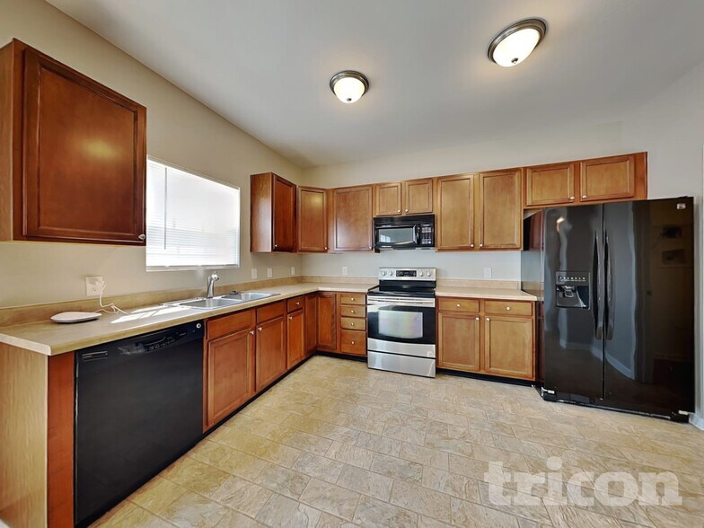 Building Photo - 3349 Table Rock Dr