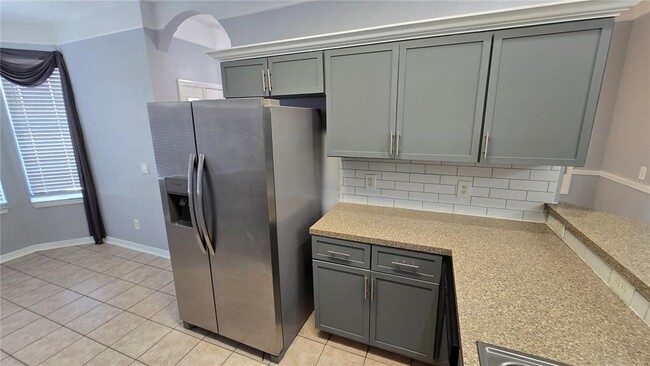 Building Photo - 1236 S Beach Cir