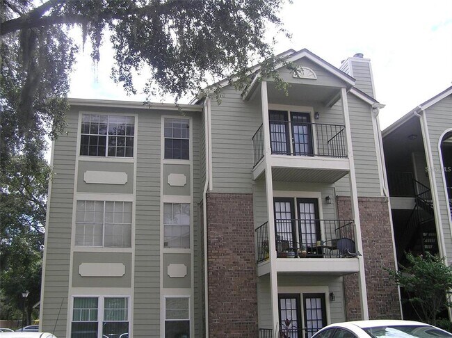 Primary Photo - 2550 N Alafaya Trail