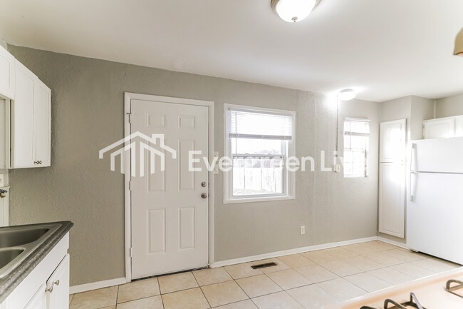 Building Photo - 1309 Woodnell Ave