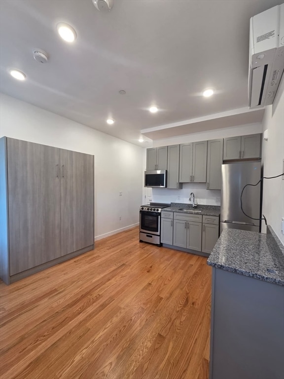 Building Photo - 165 Hawthorne St