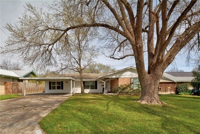 Building Photo - 1510 Northridge Dr