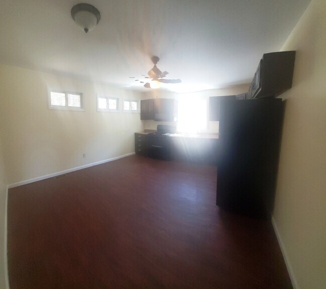 lots of natural lighting - 124 W Shore Rd