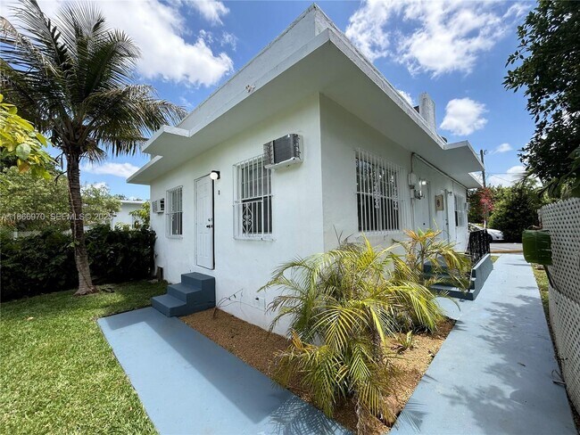 Building Photo - 601 NW 90th St